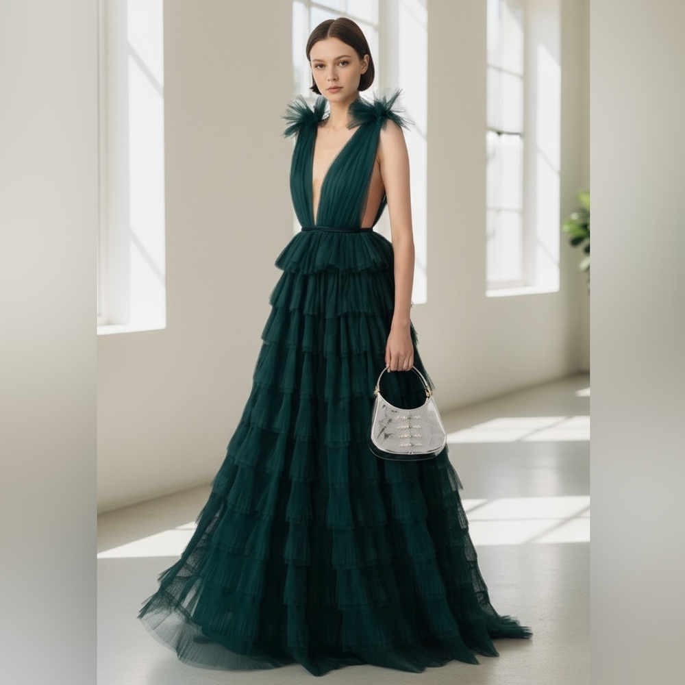 NWT SAU LEE Sabrina Tulle Ruffle Gown in Emerald Green Size 10 - Picture 4 of 16
